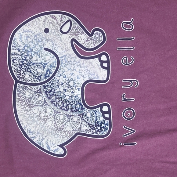 Ivory Ella Purple Short Sleeve Mandala Elephant Patterned Size Small - Picture 6 of 6